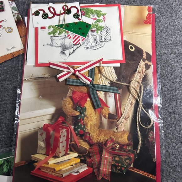 Vintage Christmas Paper Gift Wrap Sets NOS NIP Lot of 4 Ephemera Scrapbook Junk - Picture 13 of 13